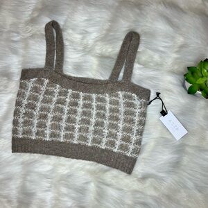 ASTR the label | Women’s Tan and Cream Cropped Sweater Top Medium